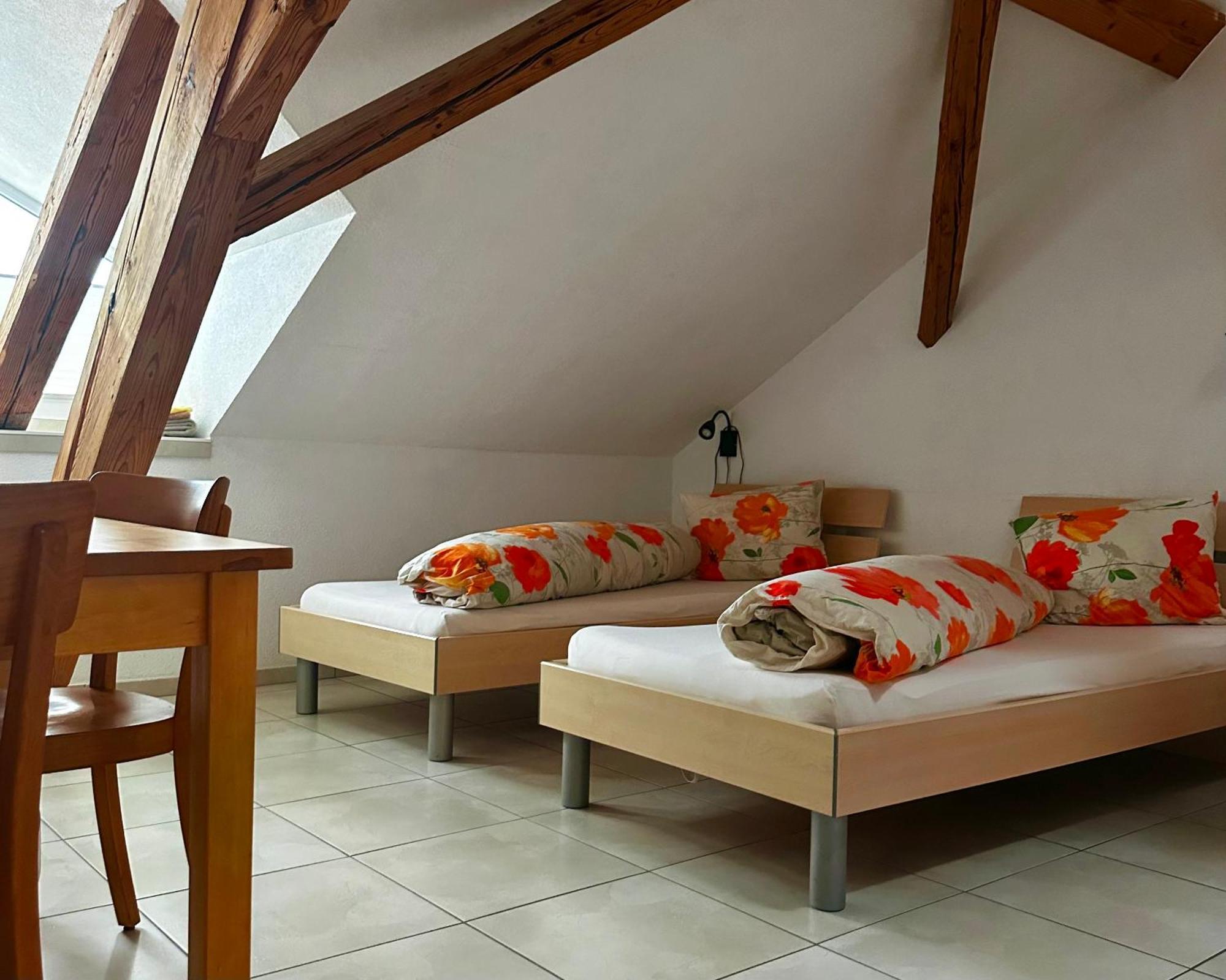 Hotel Loewen Monchaltorf Екстер'єр фото