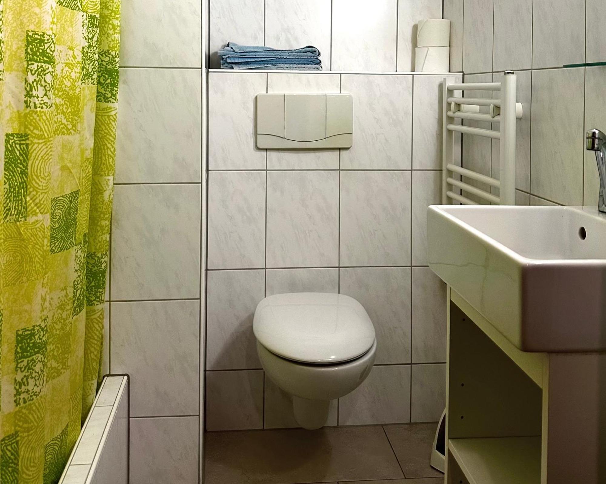 Hotel Loewen Monchaltorf Екстер'єр фото