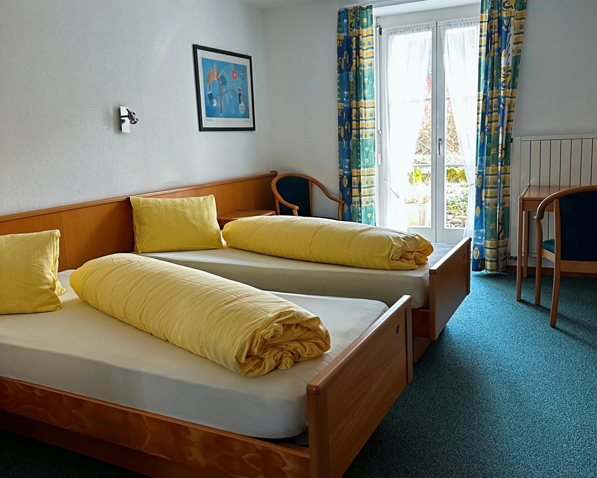 Hotel Loewen Monchaltorf Екстер'єр фото