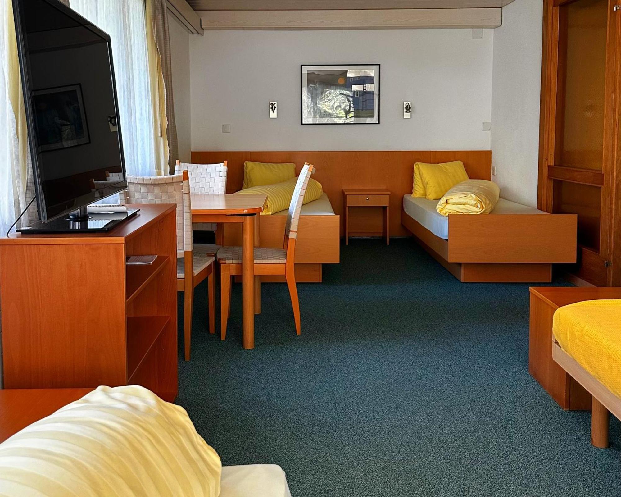 Hotel Loewen Monchaltorf Екстер'єр фото
